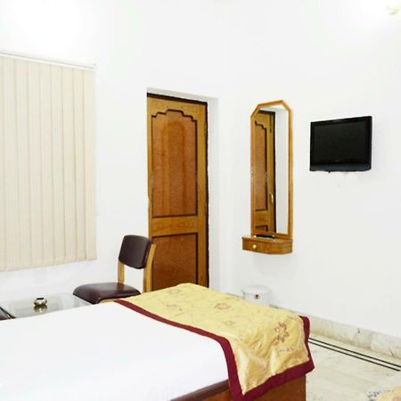 Hotel Tokyo Vihar Bodh Gaya Exteriör bild