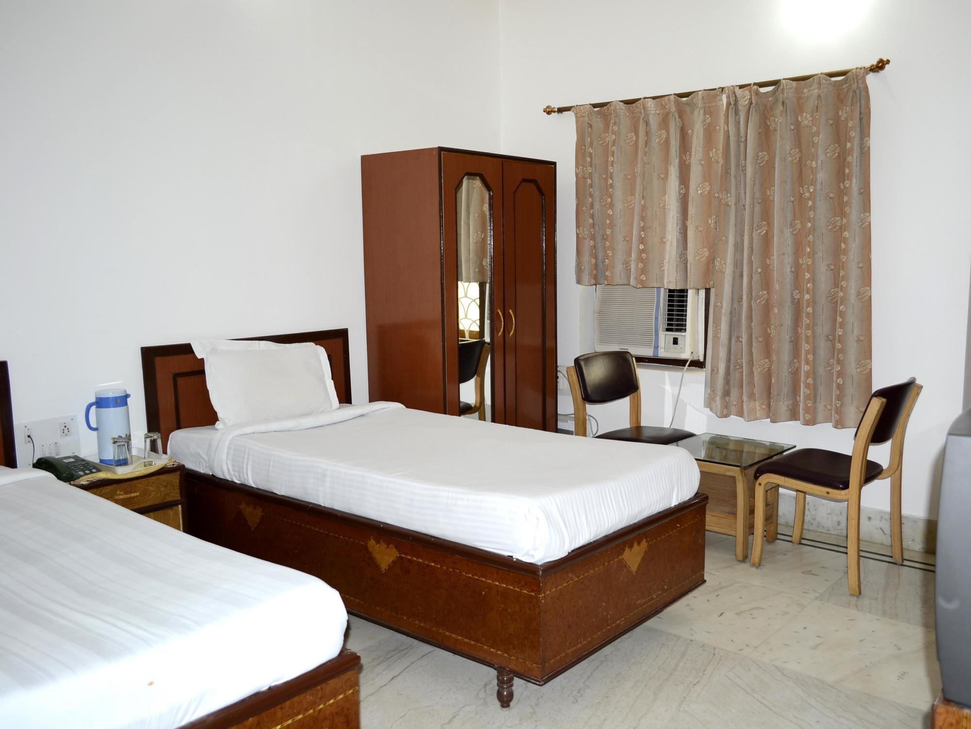 Hotel Tokyo Vihar Bodh Gaya Exteriör bild