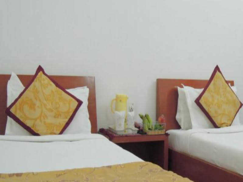 Hotel Tokyo Vihar Bodh Gaya Exteriör bild
