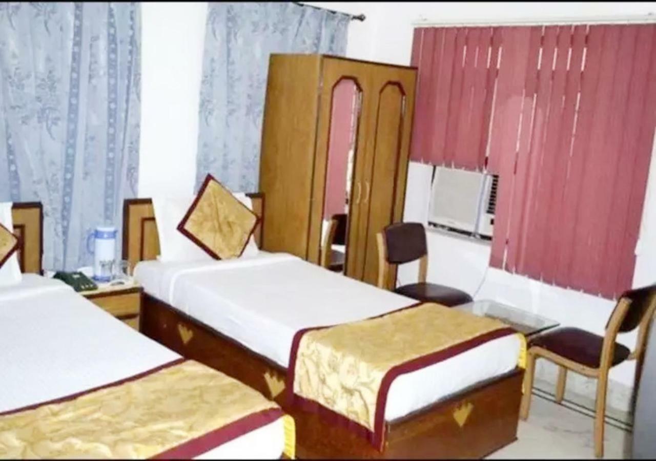 Hotel Tokyo Vihar Bodh Gaya Exteriör bild