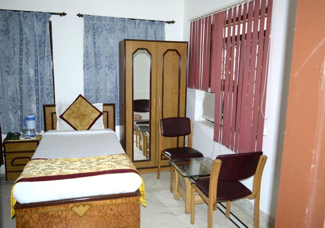Hotel Tokyo Vihar Bodh Gaya Exteriör bild